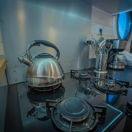 Magisches Abenteuer-hausboot Juno *