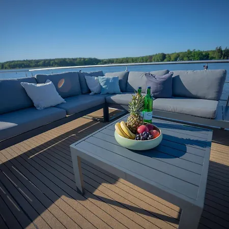 Magisches Abenteuer-hausboot Juno * Fürstenberg-Havel