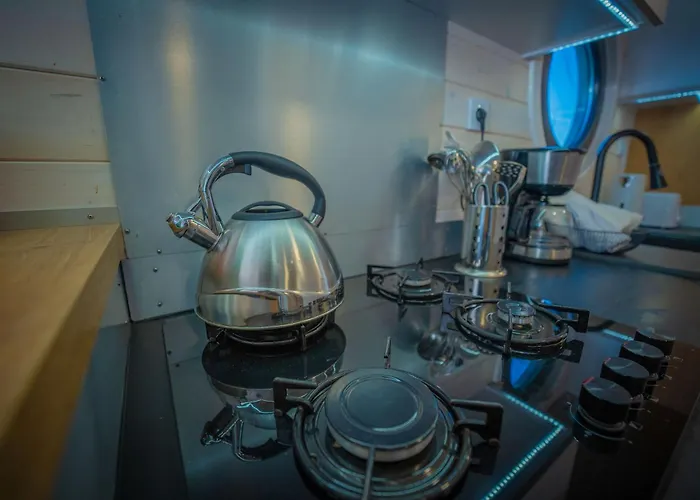 Magisches Abenteuer-hausboot Juno *